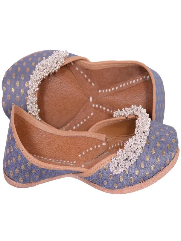 Ghungroo Love - Grey Polka Dot Silk Juttis